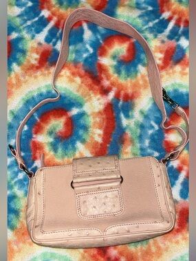 Cape cobra Womens pink designer shoulder bag